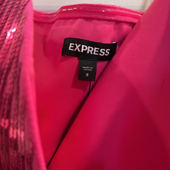 HOT PINK SEQUINS DRESS - Picture 4 of 4